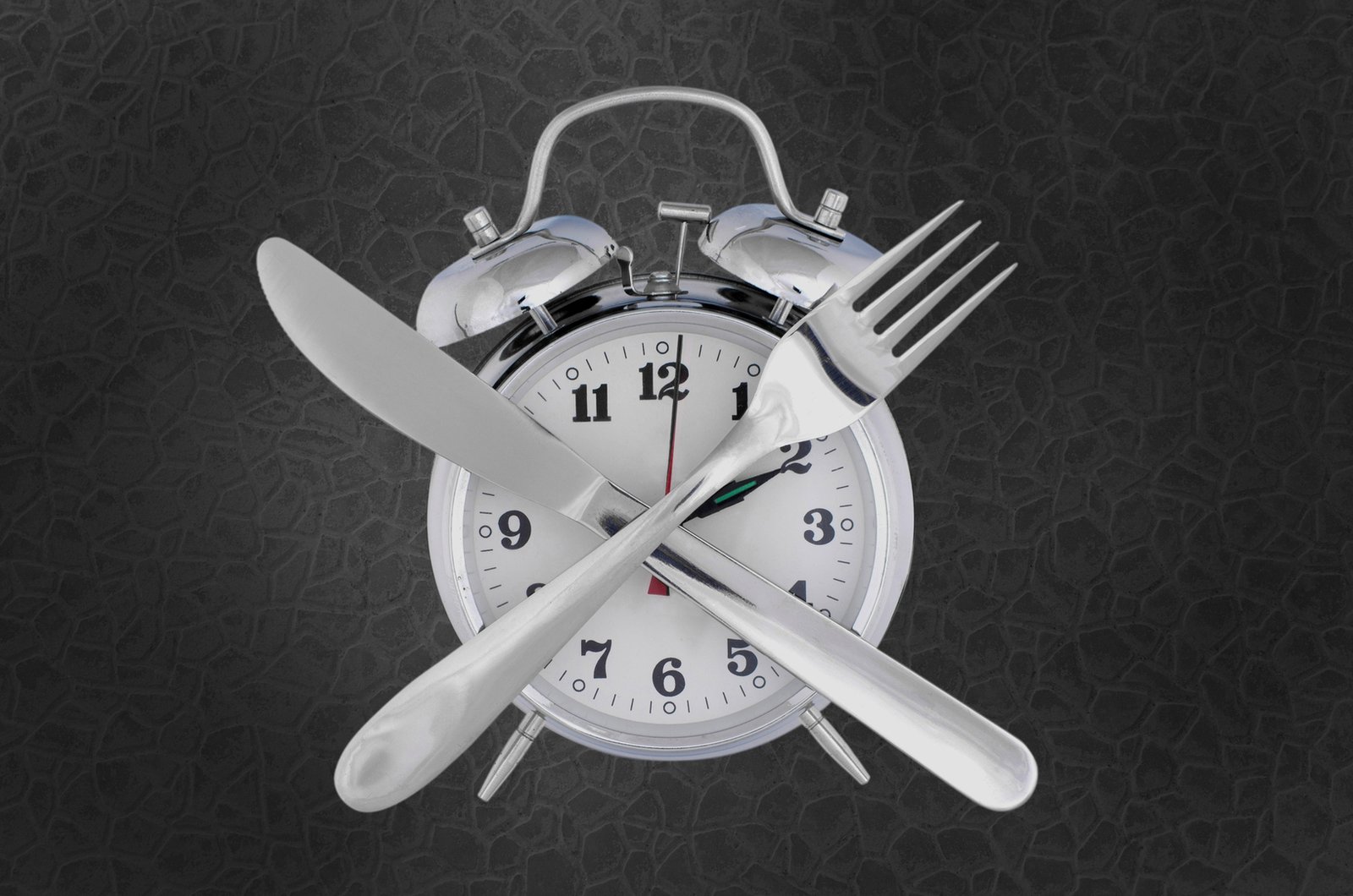 العشاء-المبكر-ونافذة-الـ9-ساعات-مفتاح-جديد-للحفاظ-على-الذاكرة.jpg