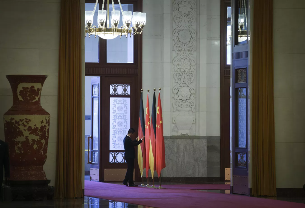 بلومبرغ-ألمانيا-تبحث-سرا-عن-نقاط-ضعف-في-الاقتصاد-الصيني.jpg