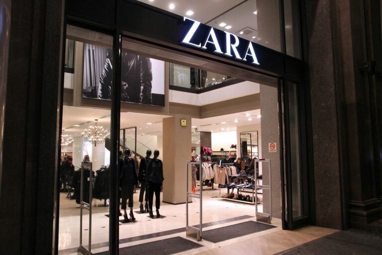 بنطال-زارا-القاتل-يشعل-ضجة-على-مواقع-التواصل-الاجتماعي.jpg