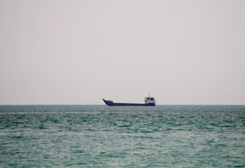 رويترز-طهران-تصر-على-الاحتفاظ-بالسيطرة-على-مضيق-هرمز.png