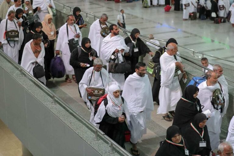 مصر-تلزم-شركات-السياحة-بقرار-جديد-لضبط-سوق-العمرة.jpg