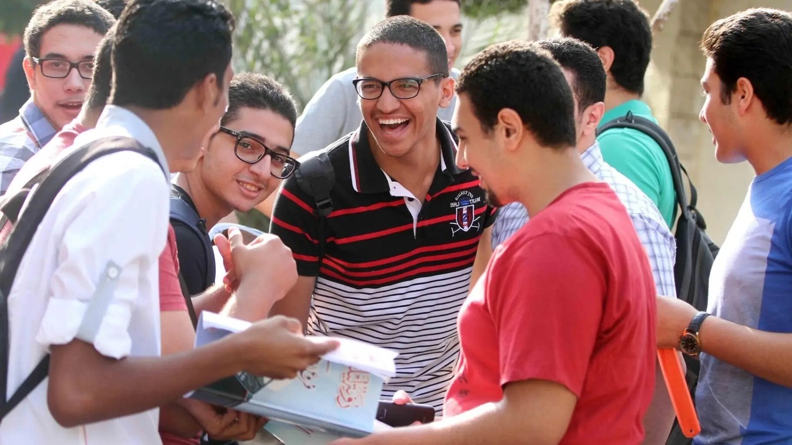 نتائج-أصدقاء-الأول-على-الثانوية-العامة-تثير-الجدل-ونائب-متى.jpg