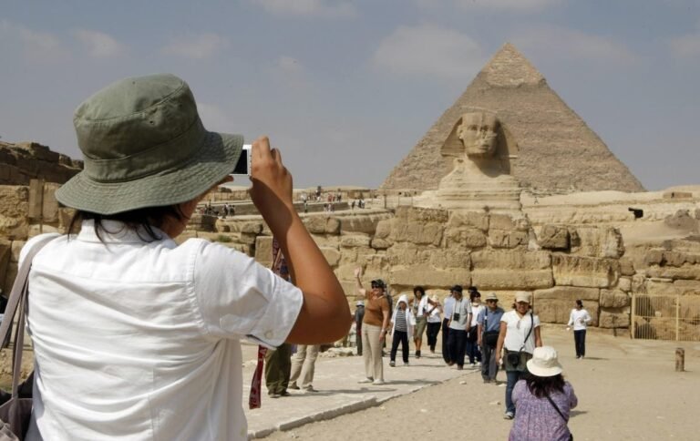 وزير-السياحة-يعلن-دخول-مصر-قائمة-الكبار-عالميا.jpg