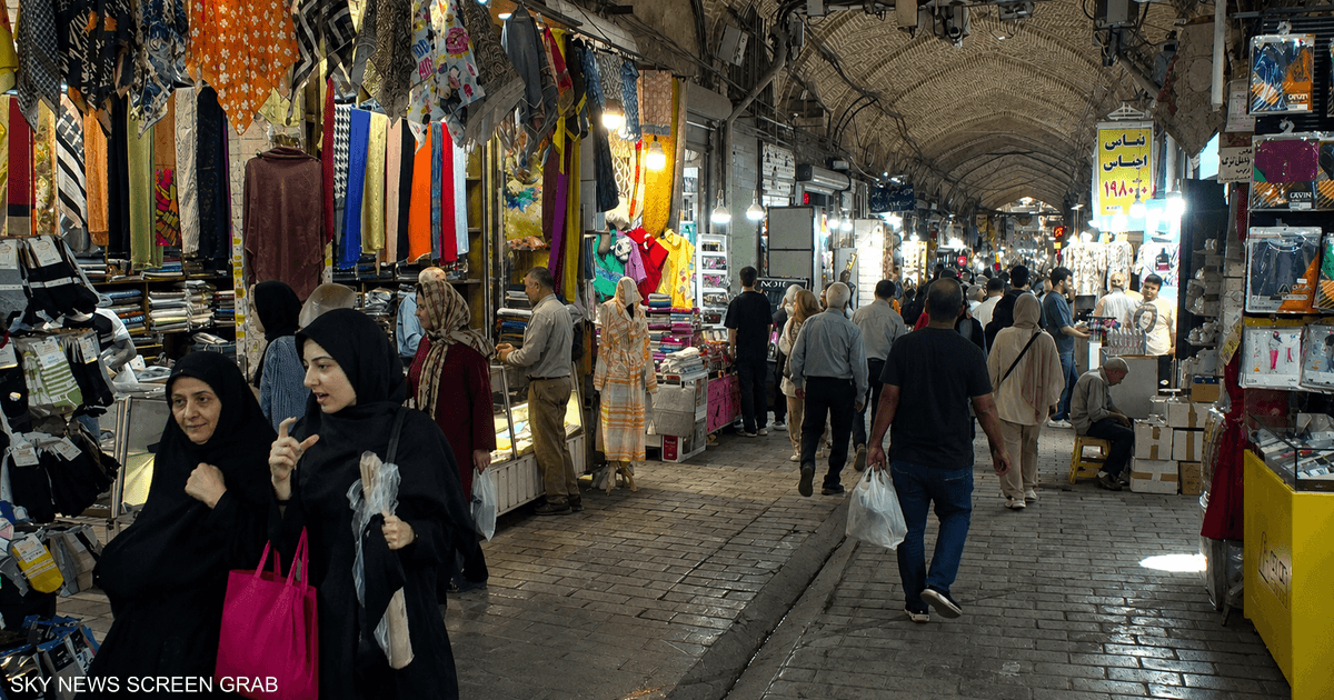 أزمة-كهرباء-الأحواز-مربي-دواجن-يحاول-إحراق-نفسه.png