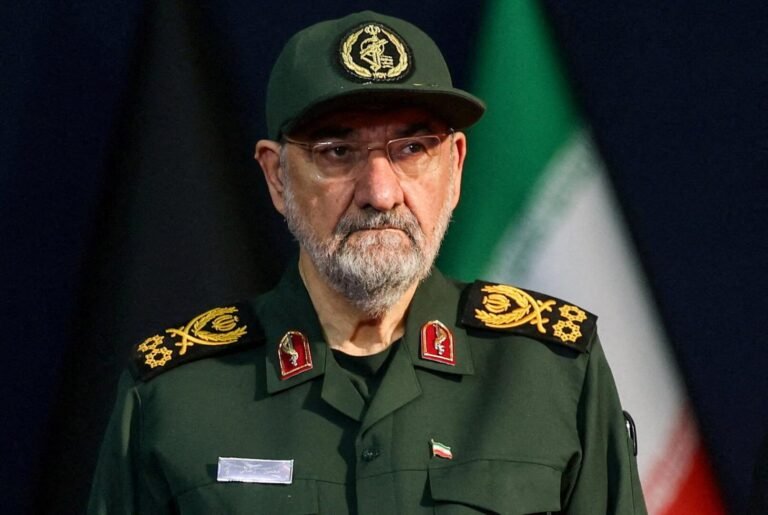 إيران-مضيق-هرمز-سيبقى-مغلقا-حتى-تحقيق-كافة-شروطنا.jpg