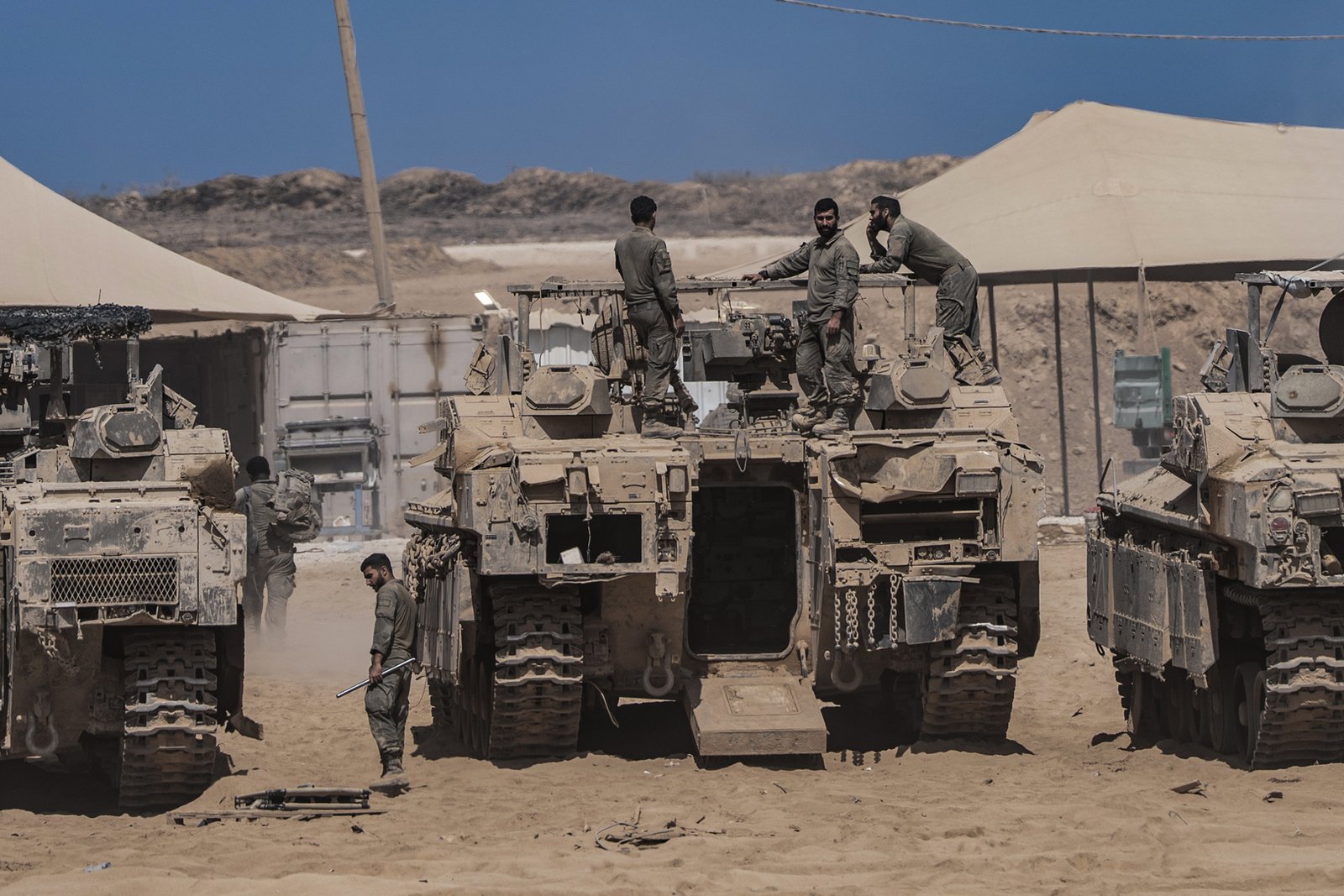 الجيش-الإسرائيلي-انفجار-عبوة-ناسفة-لـحماس-في-منطقة-الخط-الأصفر.jpg