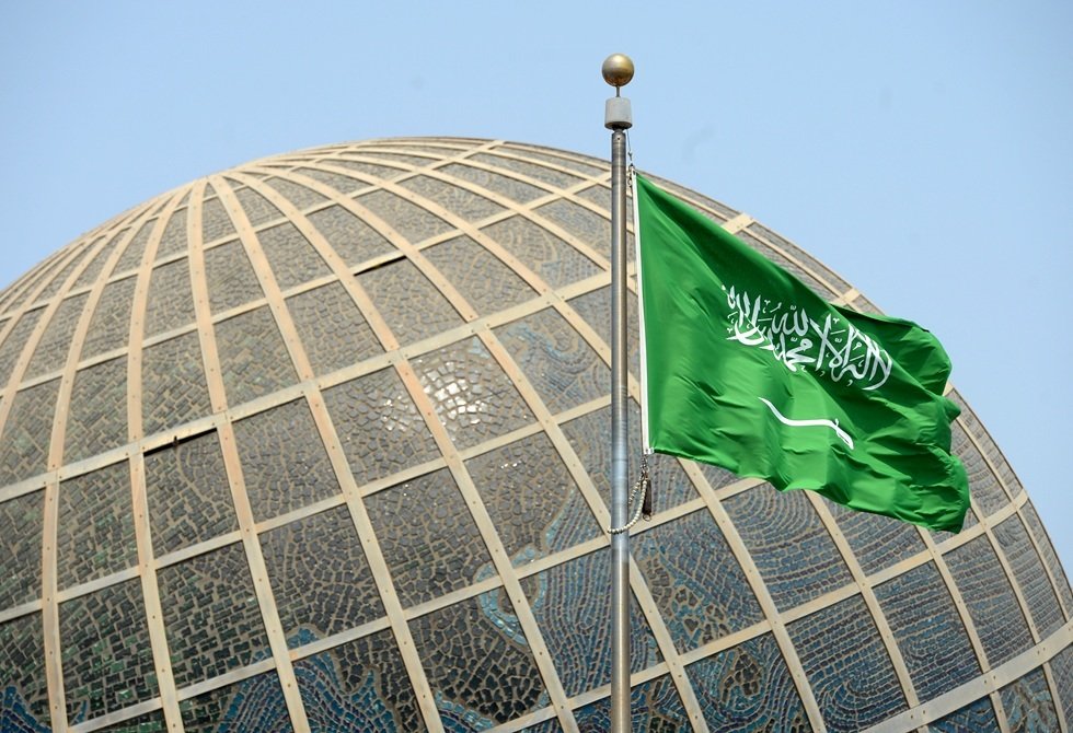 السعودية-تؤكد-ضرورة-بقاء-مضيق-هرمز-وباب-المندب-مفتوحين-وآمنين.jpg