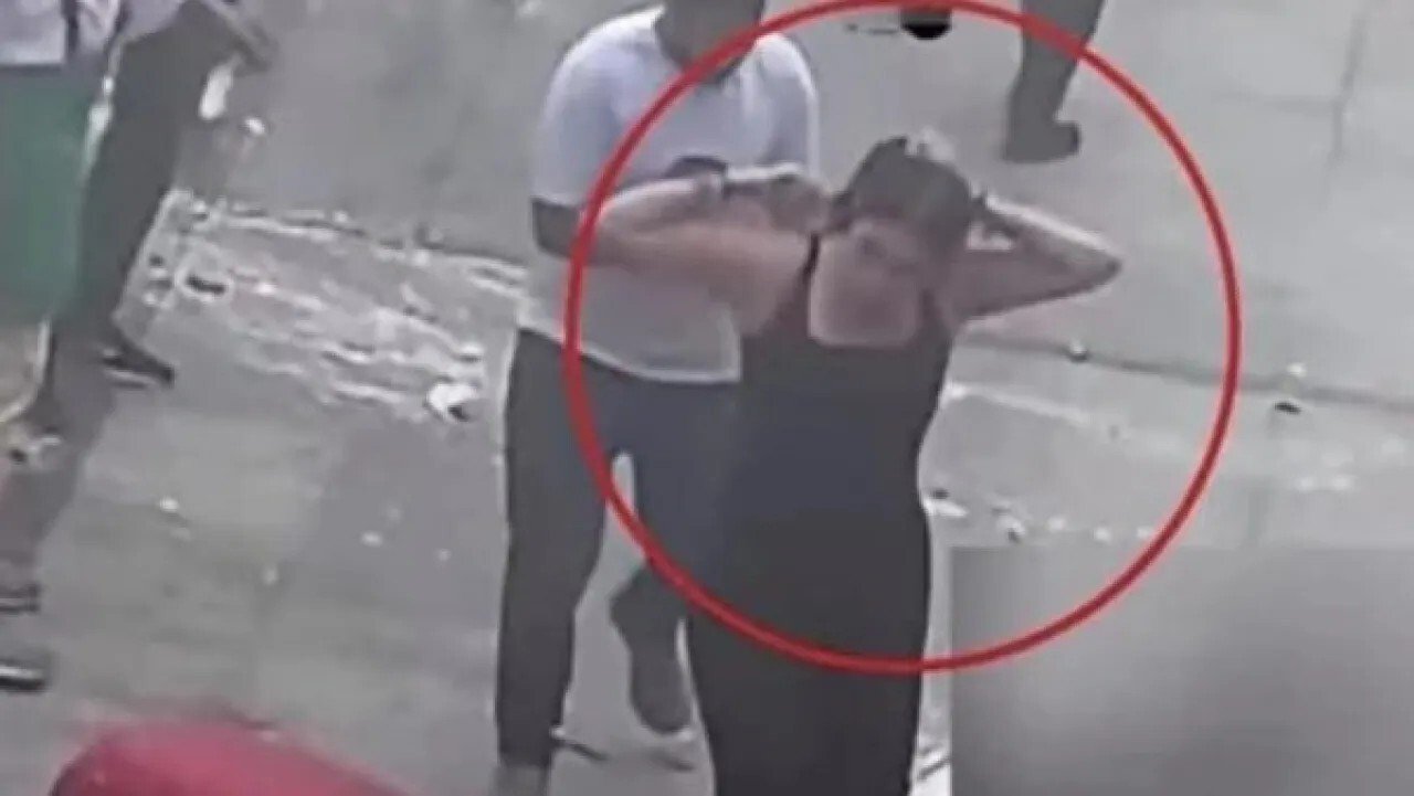 بطلة-أرابيلا-فتاة-تشعل-مواقع-التواصل-بشجاعتها-إثر-انفجار-مركز.jpg