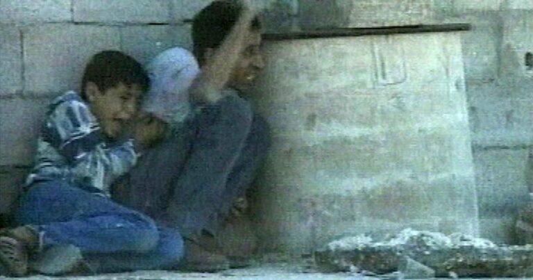 بعد-25-عاما-محمد-الدرة-يعود-إلى-كتب-التاريخ-في.jpg