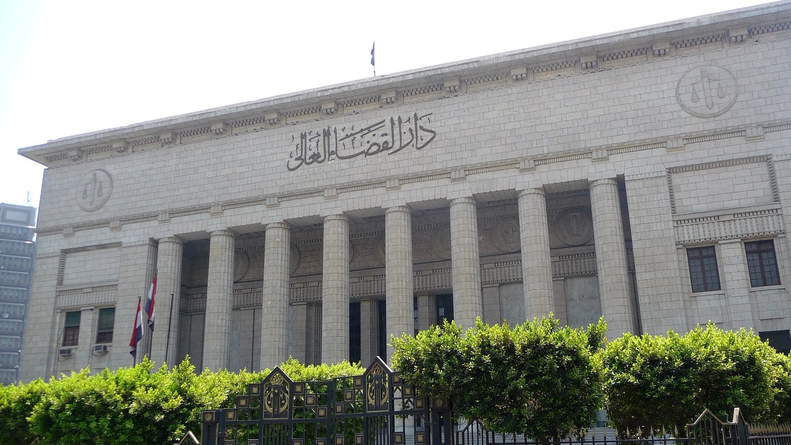 تصعيد-قضائي-في-مصر-بسبب-واقعة-الصلاة-داخل-مطعم-مول.jpg