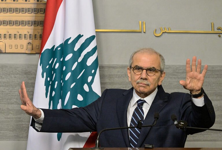 سلام-يرد-على-قاسم-من-تفرّد-بقرار-الحرب-لا-يملك.jpg