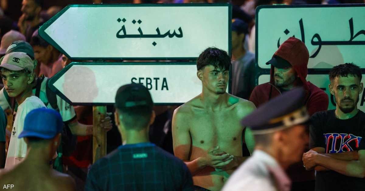 ماذا-نعرف-عن-تدفق-عشرات-الآلاف-من-المهاجرين-من-المغرب؟.jpg