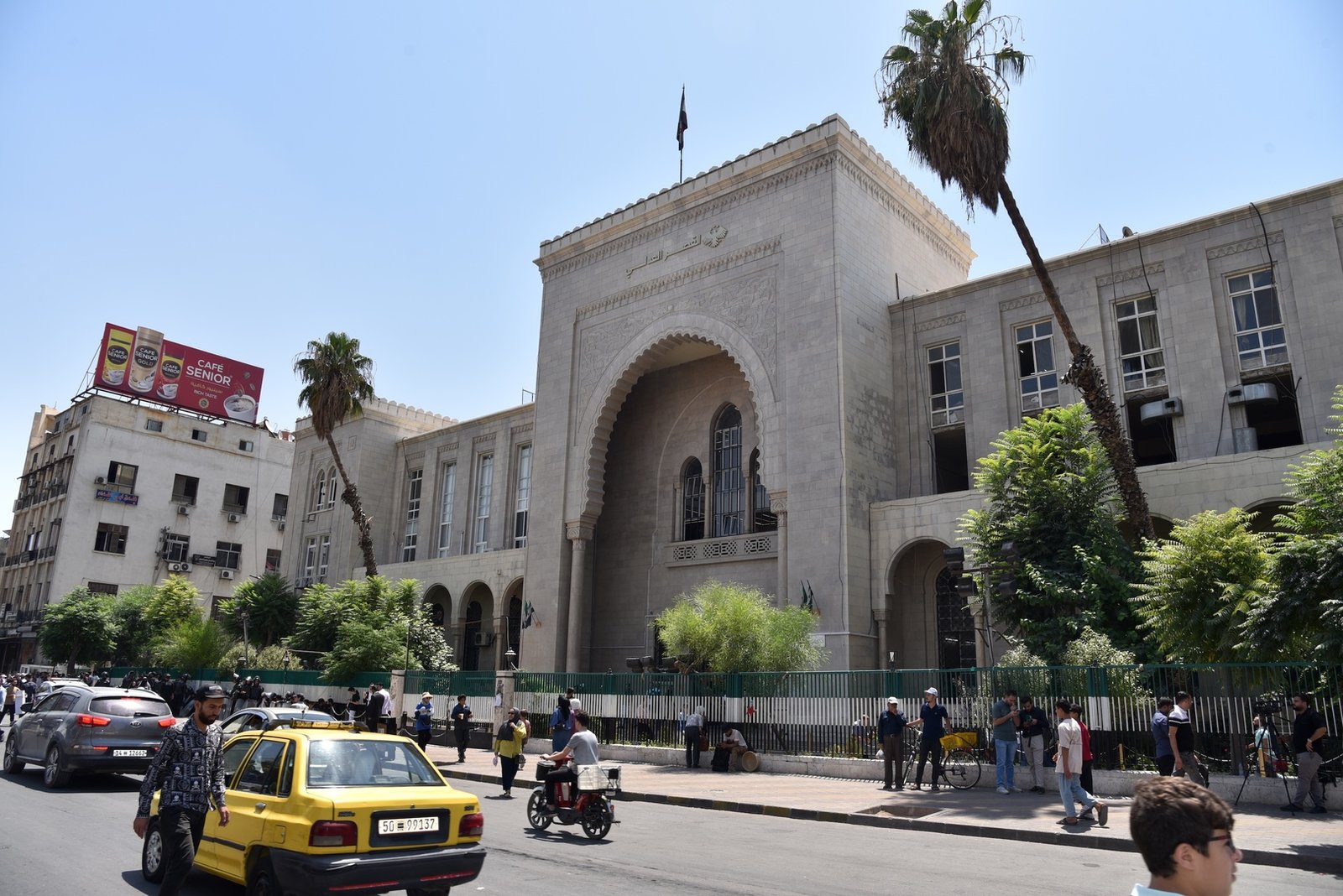 مصادر-ضابط-من-عهد-الأسد-يعود-حرا-إلى-سوريا-بعد.jpg
