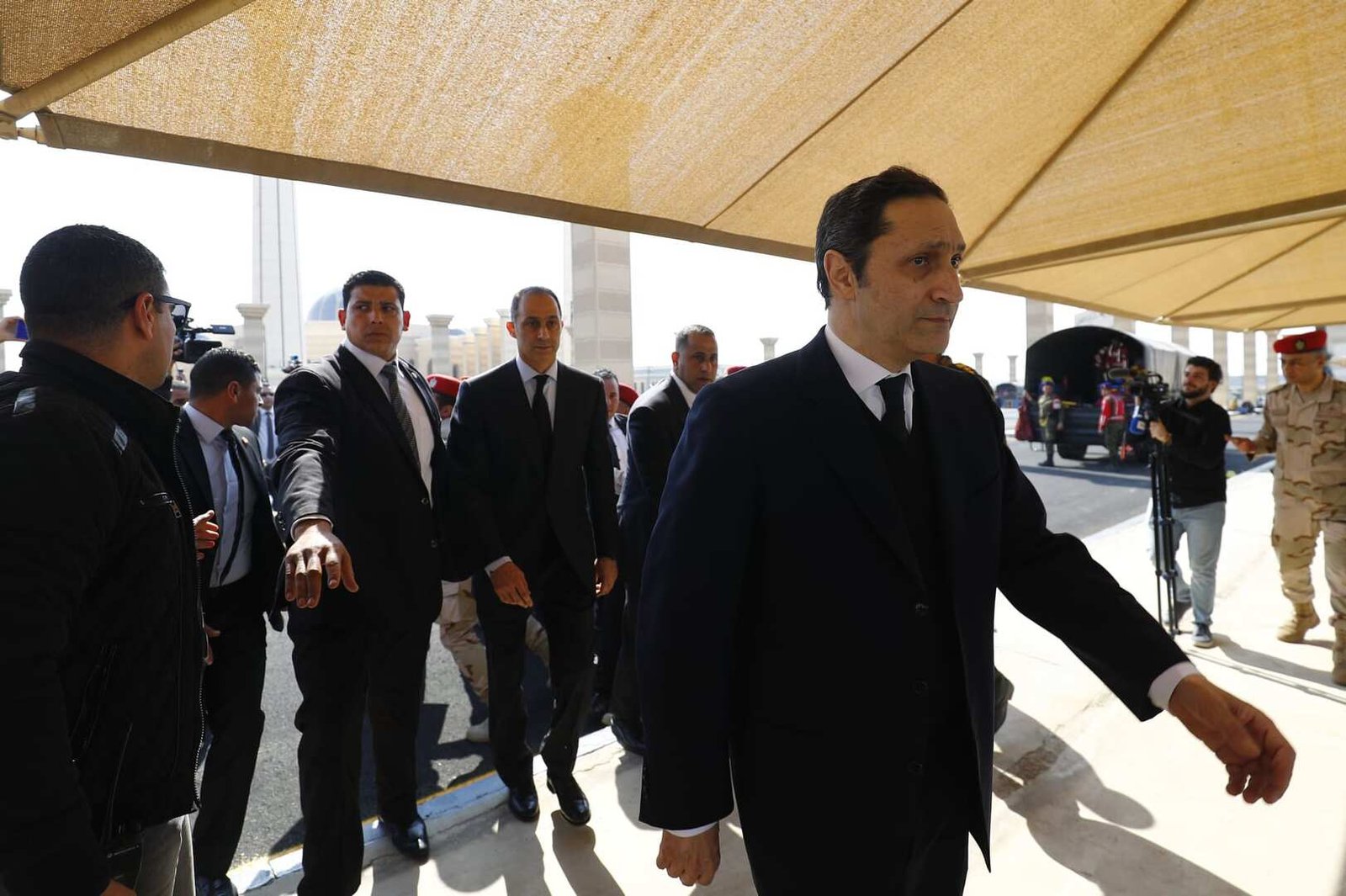 مصر-رد-مفاجئ-من-علاء-مبارك-على-مرض-أحمد-موسى.jpg