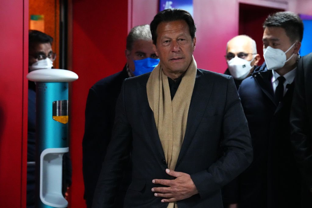 نجلا-عمران-خان-يحذران-من-تدهور-صحة-والدهما-ويتهمان-السلطات.jpg