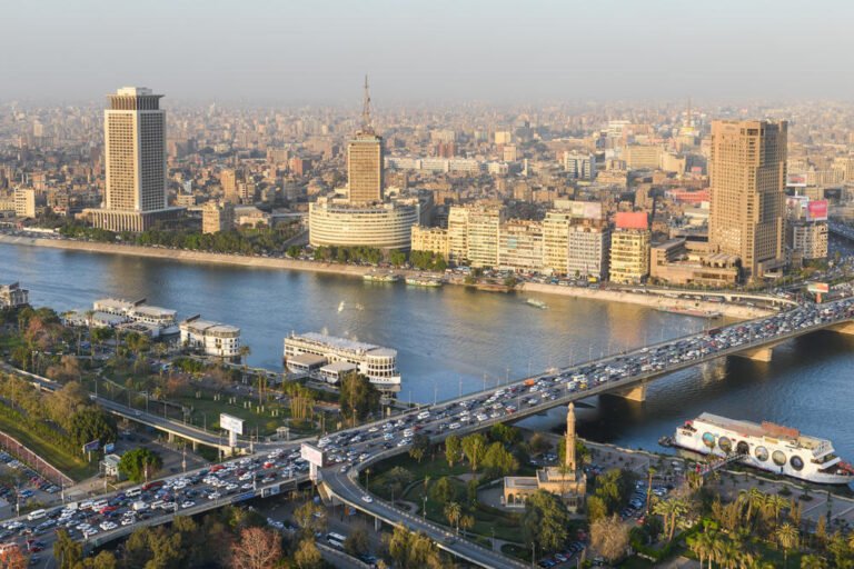 هل-تجاوز-الاقتصاد-المصري-مرحلة-الخطر؟.jpg