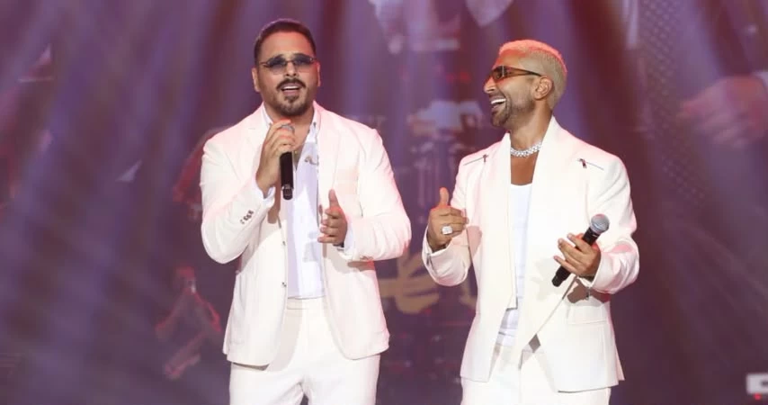 أحمد-سعد-يفاجئ-جمهور-بيروت-بظهور-رامي-عياش-ماذا-قدما؟.webp.webp