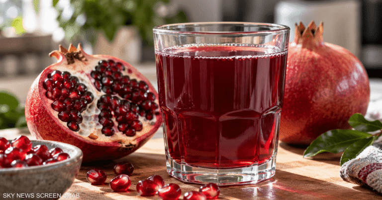 العلم-يجيب-ما-أفضل-وقت-لشرب-عصير-الرمان؟.png