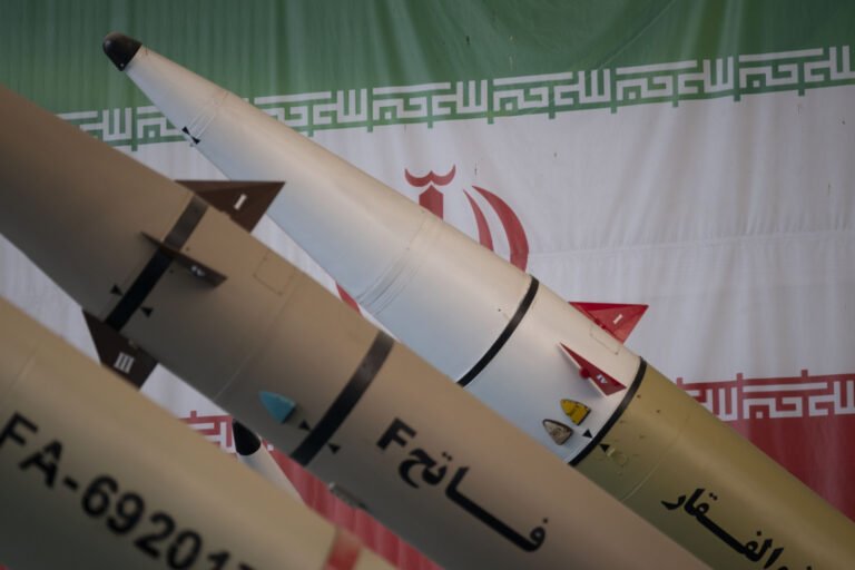 العميد-الإيراني-شكارجي-يوجه-نصيحة-إلى-الدول-الإسلامية-المجاورة-ويؤكد.jpg