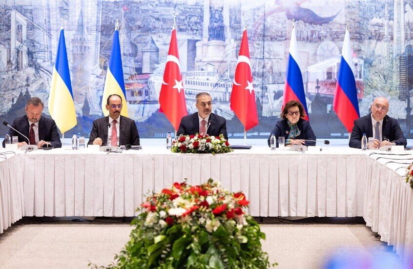 بين-عروض-إسطنبول-والوساطة-الأمريكية-هل-تقترب-الأزمة-الأوكرانية-من.jpg