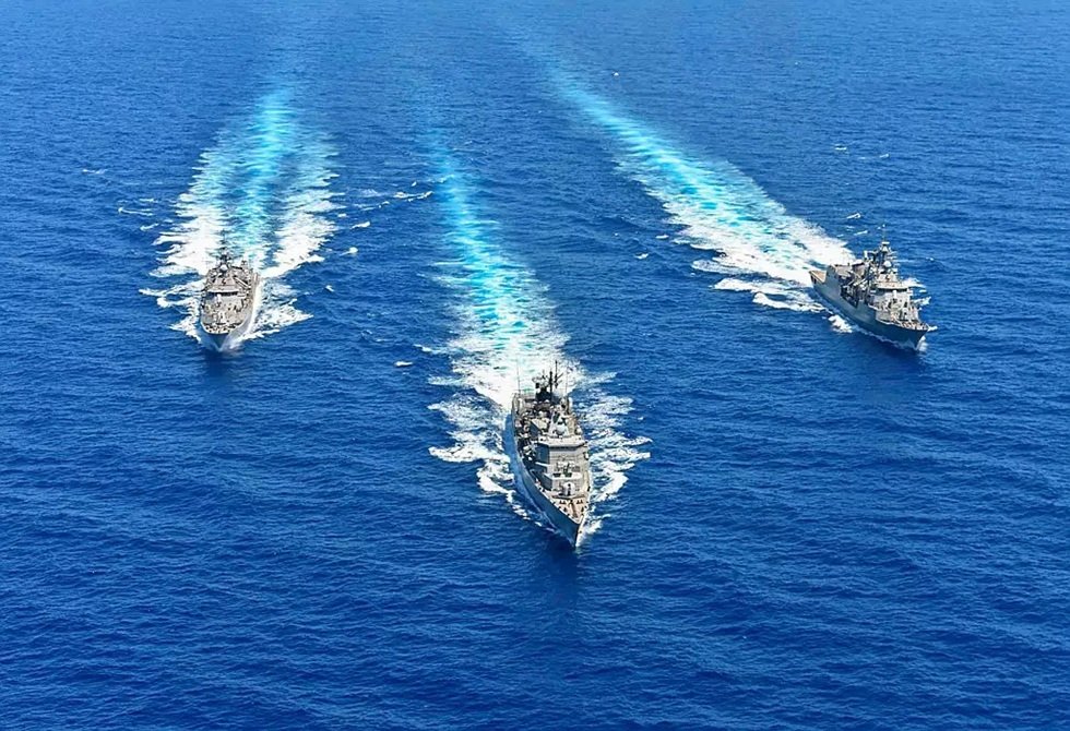 درع-آخيل-صفقة-دفاعية-ضخمة-بين-اليونان-وإسرائيل-تعيد-تشكيل.jpeg