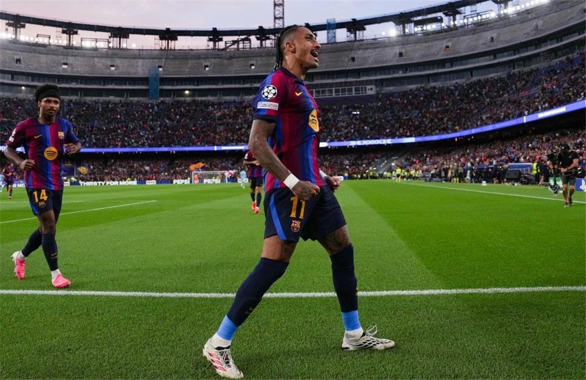 رافينها-يستهدف-رقما-قياسيا-في-مباراة-برشلونة-وليفانتي.jpg