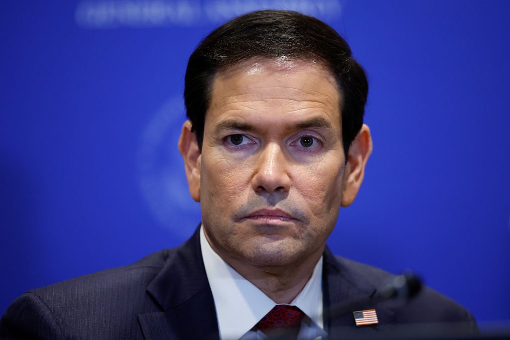 روبيو-من-يتخذ-القرارات-في-إيران-رجال-دين-راديكاليون-يريدون.jpg