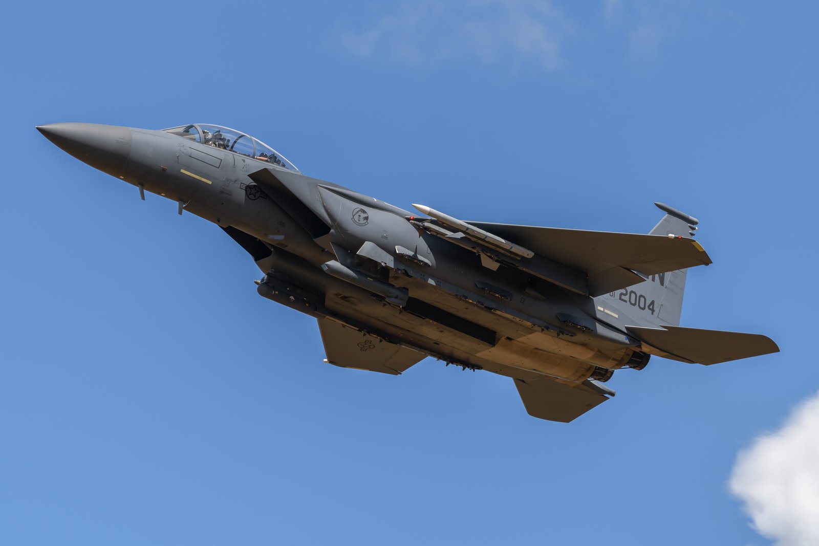 طيار-إيراني-مخضرم-يشكك-في-رواية-إنقاذ-طيار-F-15E-الأمريكي.jpg