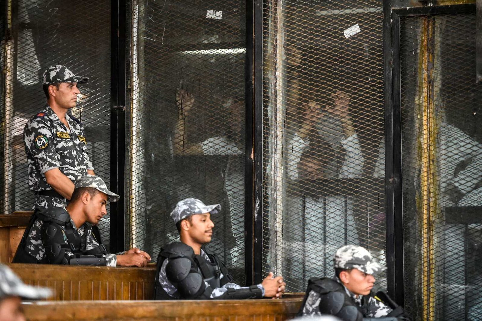 الجنايات-المصرية-تصدر-حكما-مشددا-بحق-8-متهمين-في-قضية.jpg