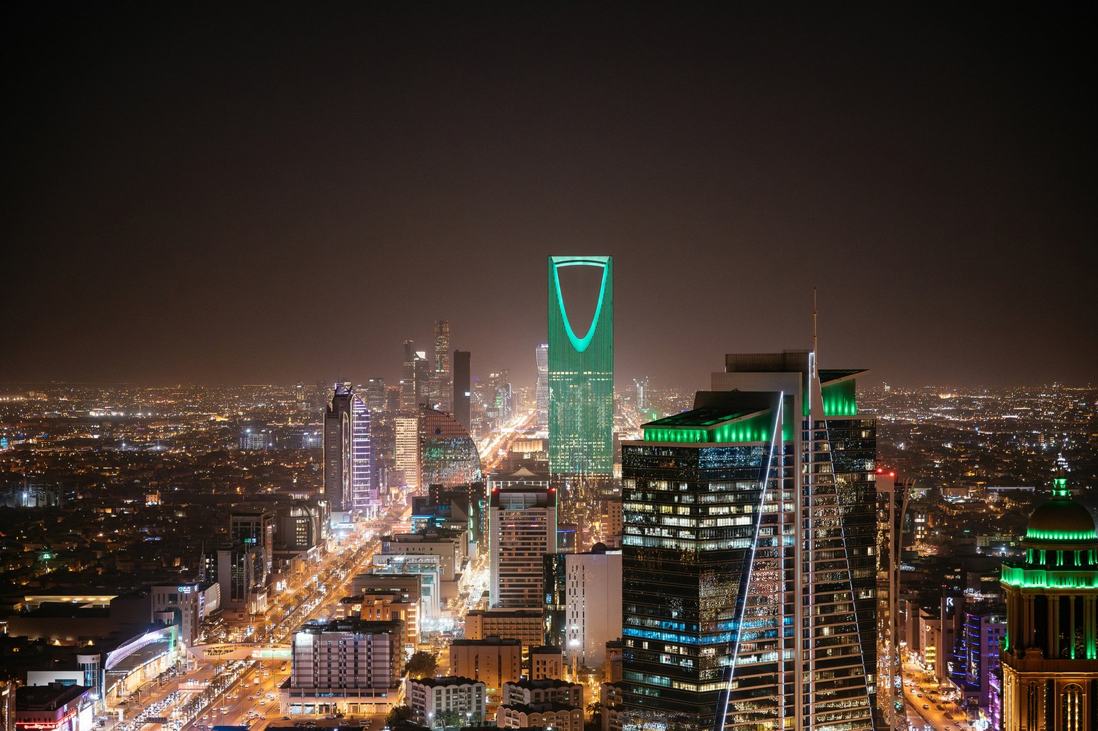 السعودية-تؤكد-انطلاق-مؤتمري-البترول-العالمي-ومستقبل-الاستثمار-رغم.jpg