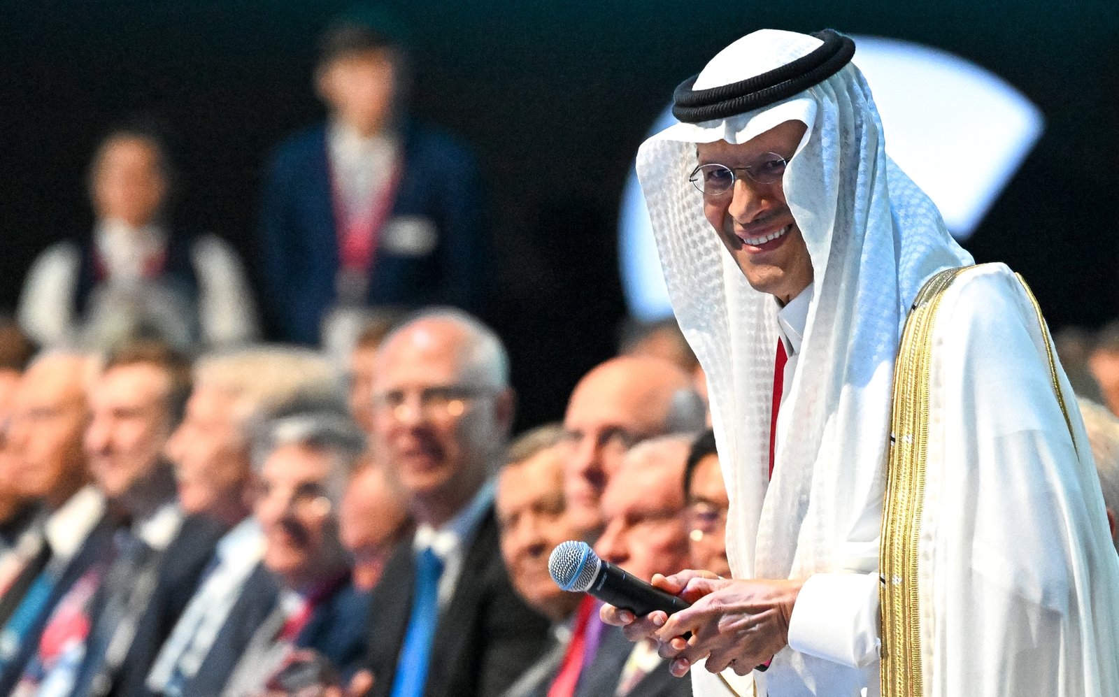 السعودية-تحول-خطّا-للغاز-لنقل-النفط-وتستهدف-10-ملايين-برميل.jpg