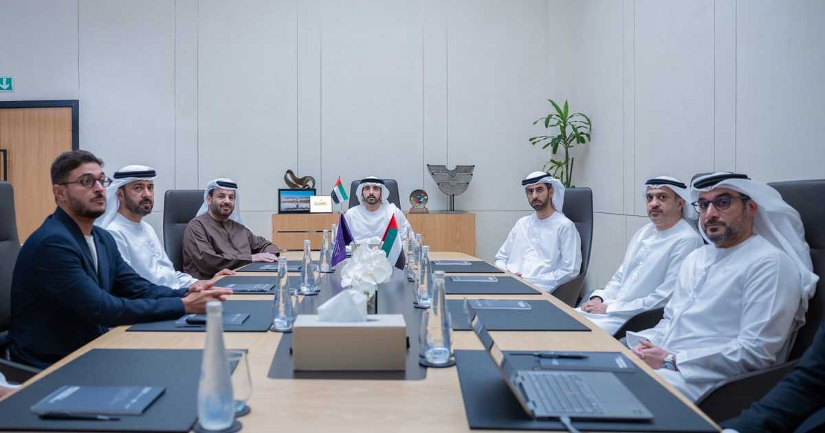 حمدان-بن-محمد-يحضر-اجتماع-مجلس-أبحاث-التكنولوجيا-المتطورة.jpg