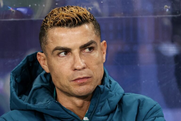 روني-يهاجم-رونالدو-بسبب-أزمته-مع-منتخب-البرتغال-الأمر-خاطئ.jpg
