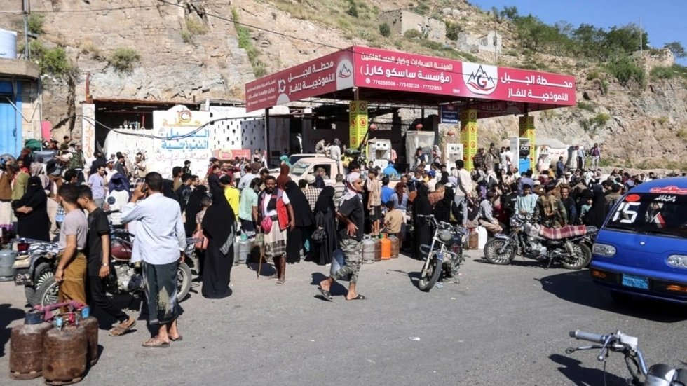 صحيفة-مشاورات-سورية-سعودية-لنقل-آلاف-المقاتلين-السوريين-والأجانب-إلى.jpg