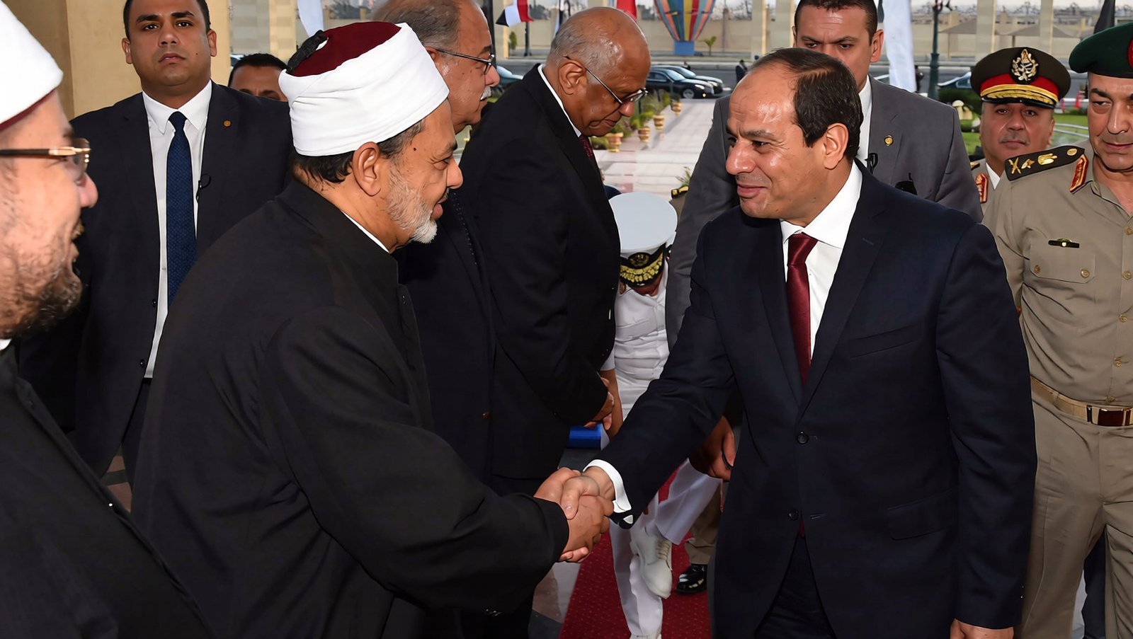 صنعاء-تتفاعل-مع-مبادرة-شيخ-الأزهر-ونداء-إلى-السيسي-بشأن.jpg