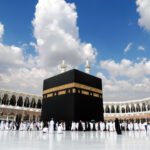 ظلال-الحرب-تعكر-صفو-الرحلة-الإيمانية-المعتمرون-يجدون-أنفسهم-في.jpg