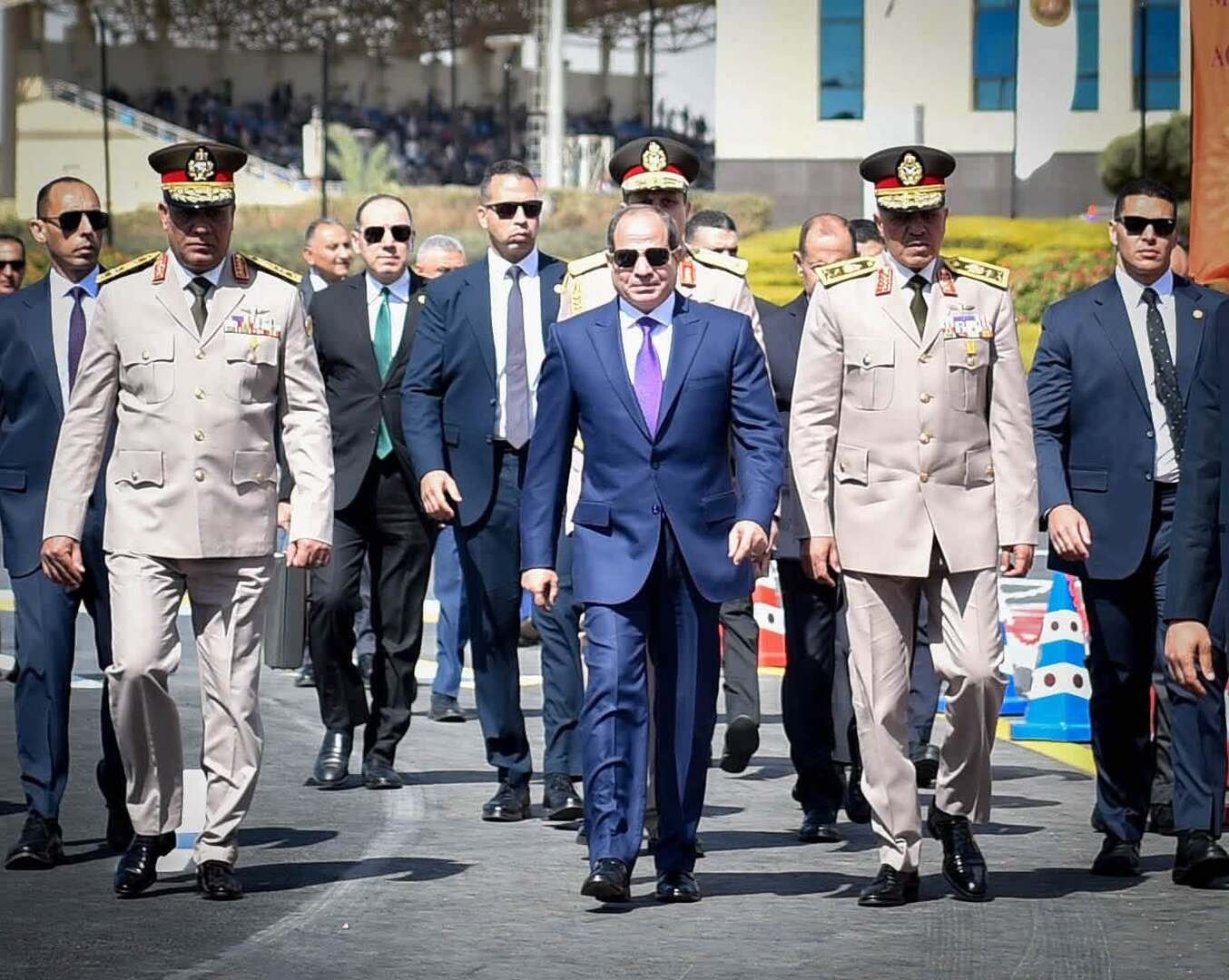قيادي-حوثي-يهاجم-السيسي-ويحذر-مصر-من-التدخل-العسكري-في.jpg