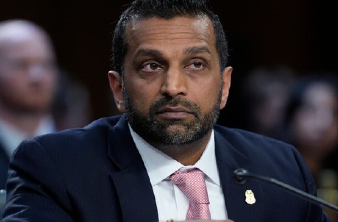 مدير-FBI-يعيد-نشر-صور-جهاز-التسجيل-الذي-وضعه-مهندس.jpg