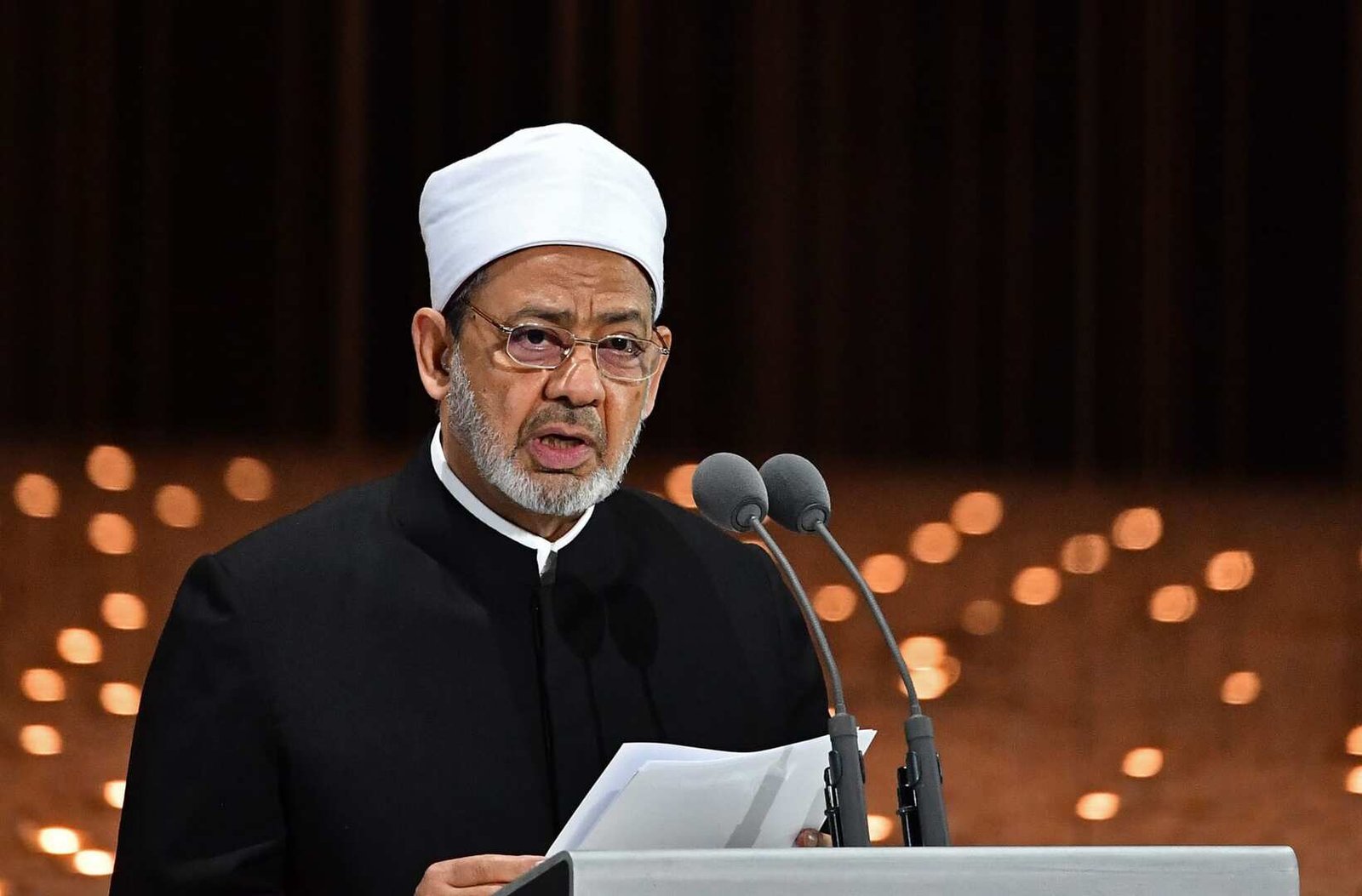 نداء-عاجل-من-شيخ-الأزهر-لوقف-نزيف-الدماء-وإنهاء-صراعات.jpg